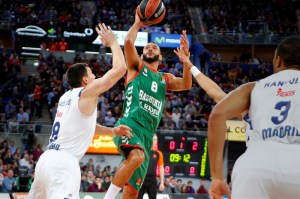 adam-hanga-baskonia-vitoria-gasteiz-eb16